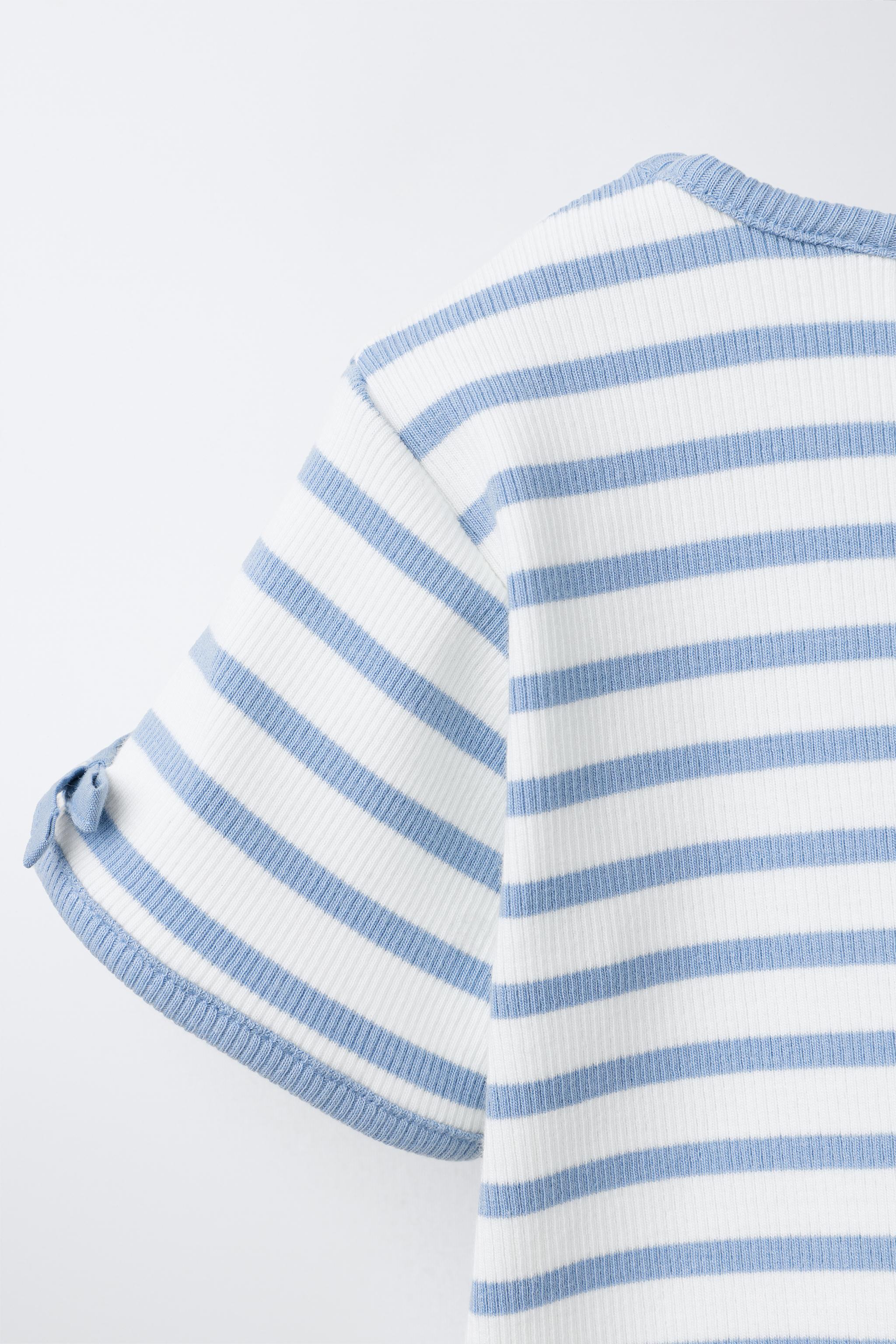 T-SHIRT CÔTELÉ À RAYURES ET LACETS